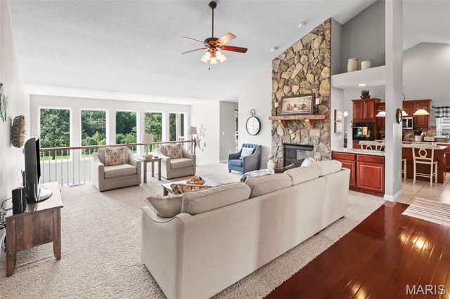 136 Stonebridge Crossing Drive, Maryville, IL 62062