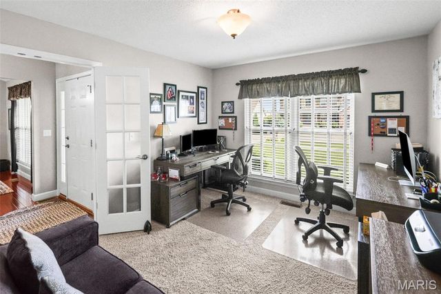 136 Stonebridge Crossing Drive, Maryville, IL 62062