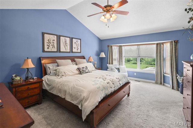 136 Stonebridge Crossing Drive, Maryville, IL 62062