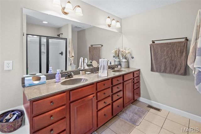 136 Stonebridge Crossing Drive, Maryville, IL 62062
