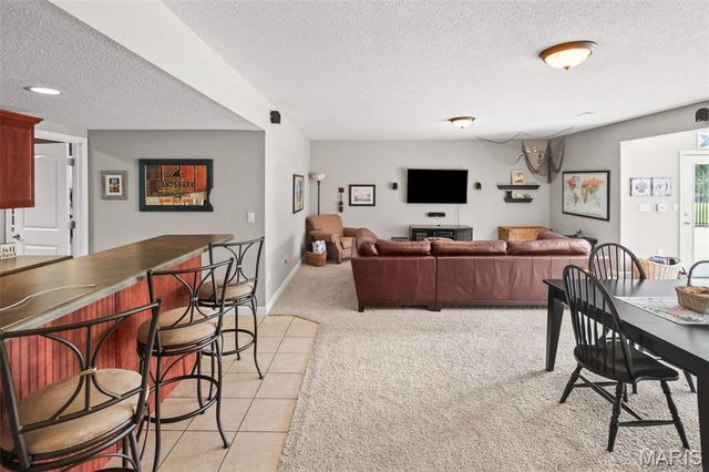 136 Stonebridge Crossing Drive, Maryville, IL 62062