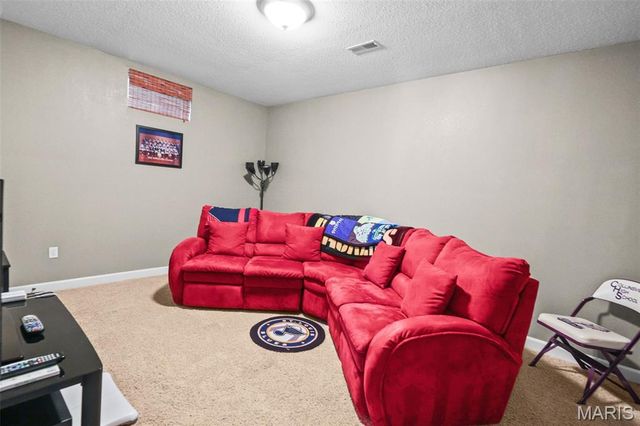 136 Stonebridge Crossing Drive, Maryville, IL 62062