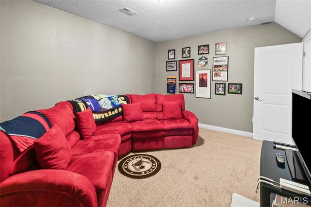136 Stonebridge Crossing Drive, Maryville, IL 62062