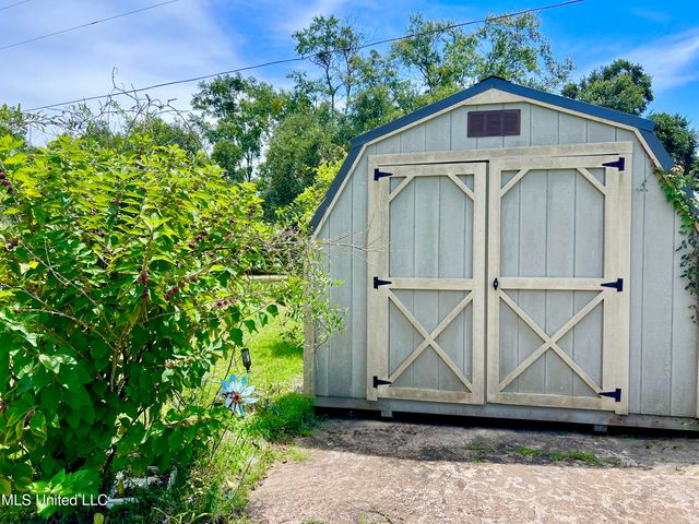 7904 Point Aux Chenes Road, Ocean Springs, MS 39564