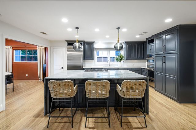 7702 Bryn Mawr Drive, Dallas, TX 75225