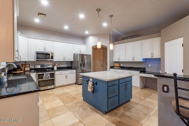 3982 E SUNNYDALE Drive, Queen Creek, AZ 85142