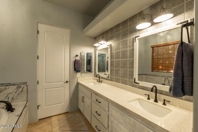3982 E SUNNYDALE Drive, Queen Creek, AZ 85142