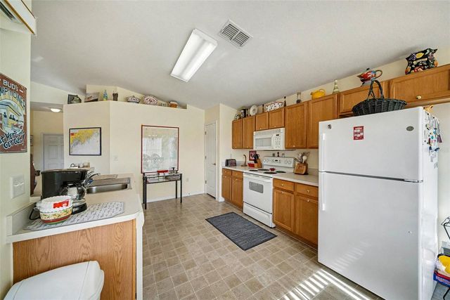 10150 OLD TAMPA BAY DRIVE, San Antonio, FL 33576