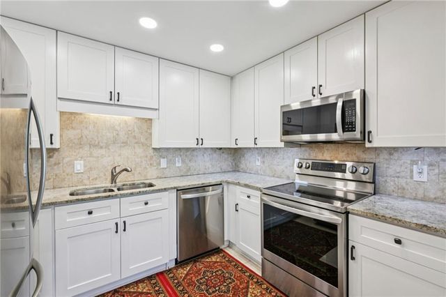 28214 Plantation NE Drive, Atlanta, GA 30324