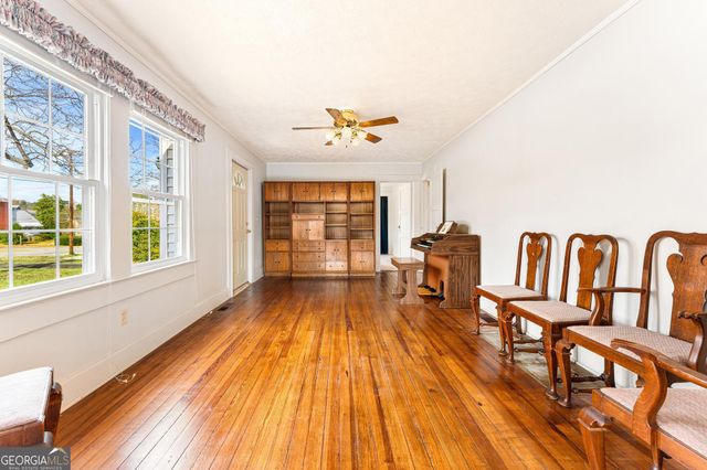 163 Cleveland Avenue, Hartwell, GA 30643