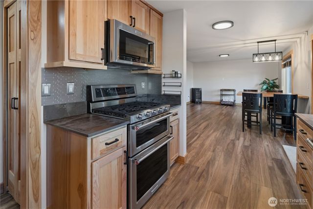 127 Lake Terrace Drive, Mossyrock, WA 98564