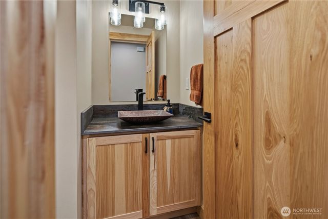 127 Lake Terrace Drive, Mossyrock, WA 98564