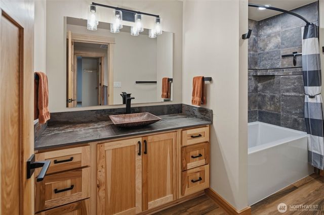 127 Lake Terrace Drive, Mossyrock, WA 98564