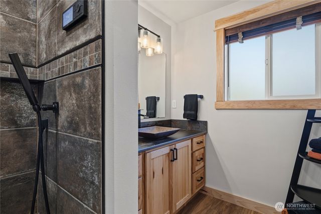 127 Lake Terrace Drive, Mossyrock, WA 98564