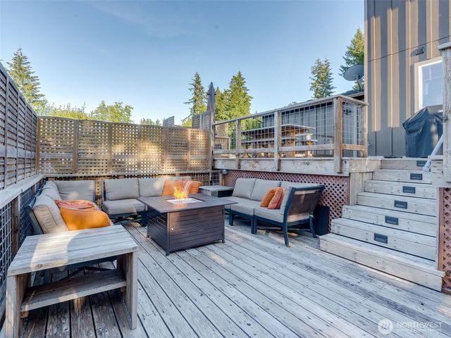 127 Lake Terrace Drive, Mossyrock, WA 98564