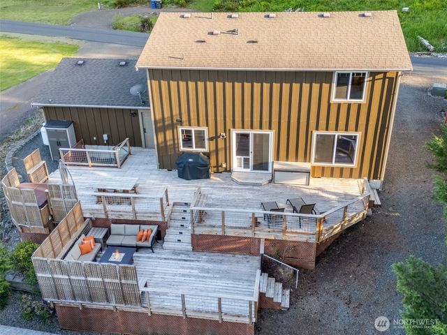 127 Lake Terrace Drive, Mossyrock, WA 98564