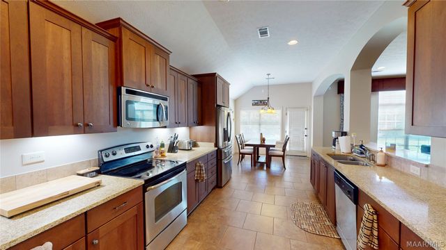 10533 Duncannon Trail, Montgomery, AL 36117