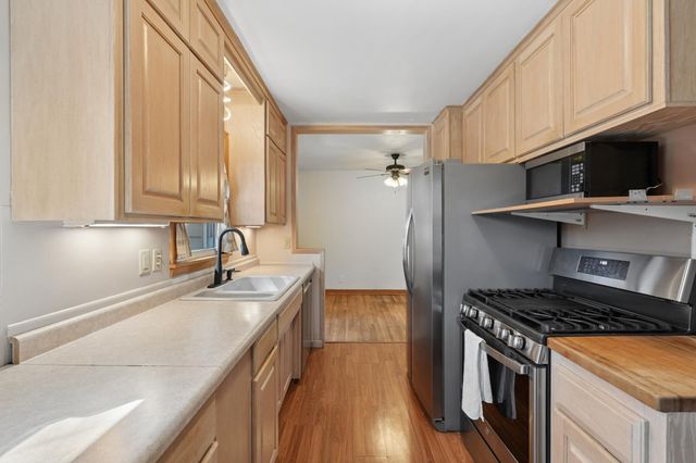 2344 Cowern Place E, North Saint Paul, MN 55109