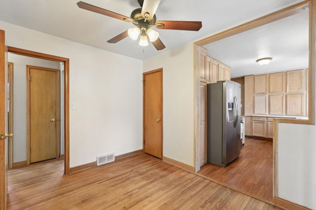 2344 Cowern Place E, North Saint Paul, MN 55109