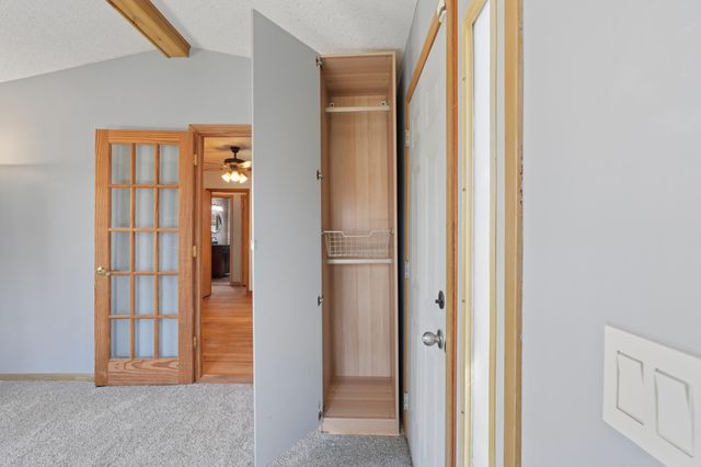 2344 Cowern Place E, North Saint Paul, MN 55109