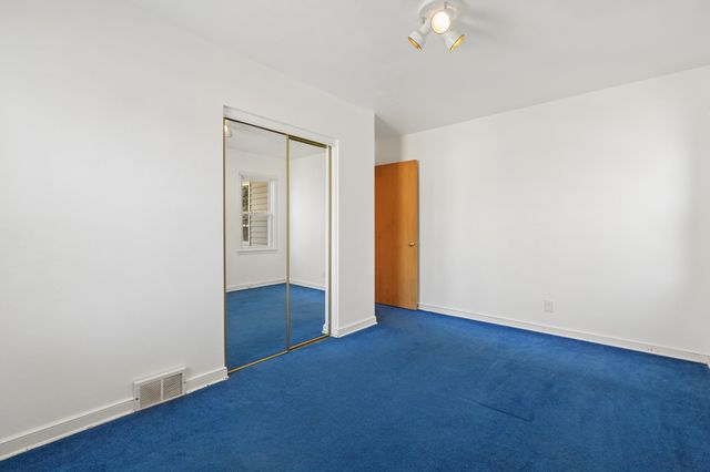 2344 Cowern Place E, North Saint Paul, MN 55109