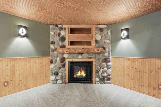 2344 Cowern Place E, North Saint Paul, MN 55109