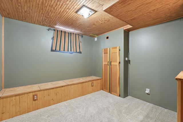 2344 Cowern Place E, North Saint Paul, MN 55109