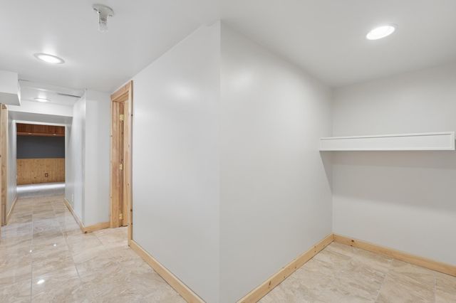 2344 Cowern Place E, North Saint Paul, MN 55109