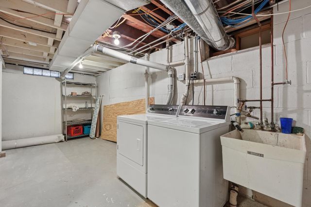 2344 Cowern Place E, North Saint Paul, MN 55109