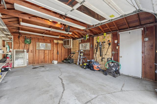 2344 Cowern Place E, North Saint Paul, MN 55109