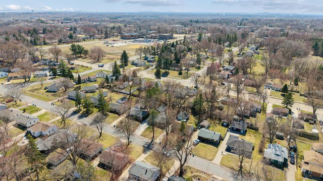 2344 Cowern Place E, North Saint Paul, MN 55109