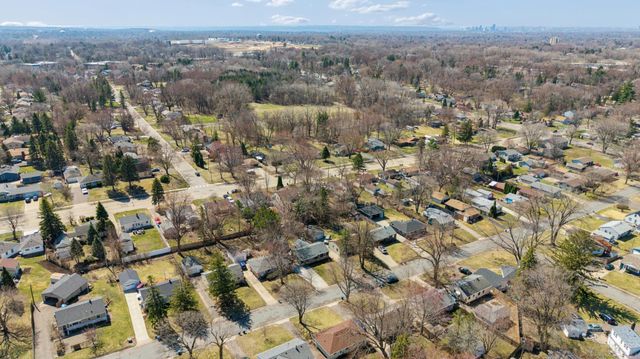 2344 Cowern Place E, North Saint Paul, MN 55109