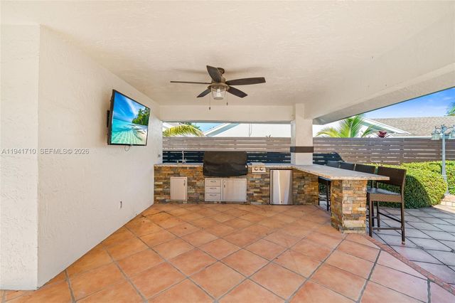 9461 SW 128th St, Miami, FL 33176