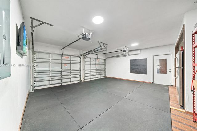 9461 SW 128th St, Miami, FL 33176