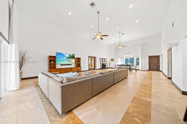 9461 SW 128th St, Miami, FL 33176