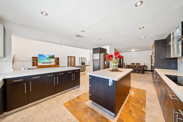 9461 SW 128th St, Miami, FL 33176