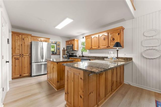 205 Lake Drive, Dawsonville, GA 30534