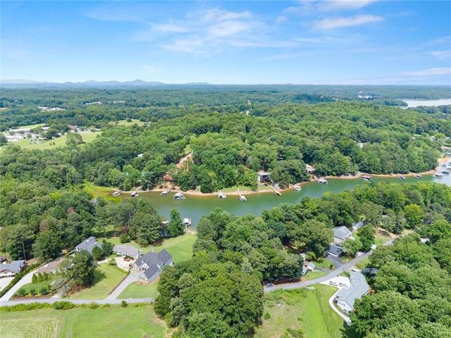 205 Lake Drive, Dawsonville, GA 30534