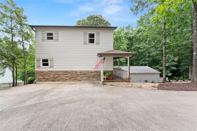 205 Lake Drive, Dawsonville, GA 30534