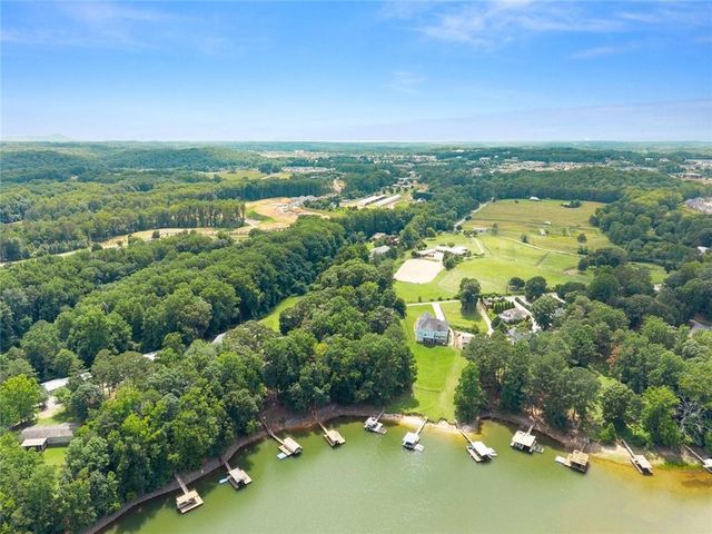 205 Lake Drive, Dawsonville, GA 30534