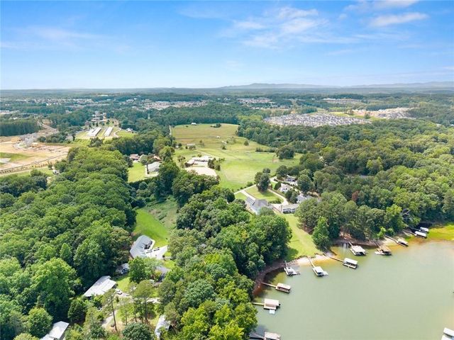 205 Lake Drive, Dawsonville, GA 30534