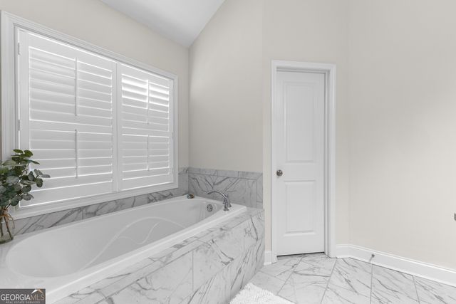 557 Lago Court, Lagrange, GA 30241
