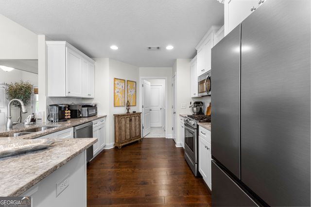 557 Lago Court, Lagrange, GA 30241