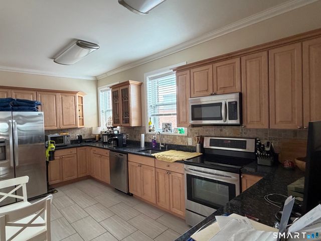 153 Bank Street, New London, CT 06320