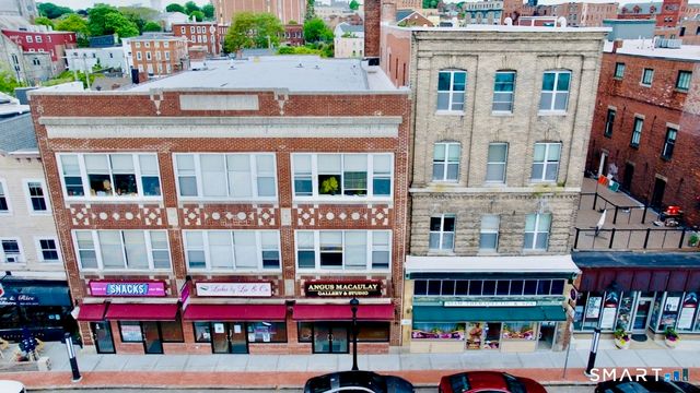 153 Bank Street, New London, CT 06320