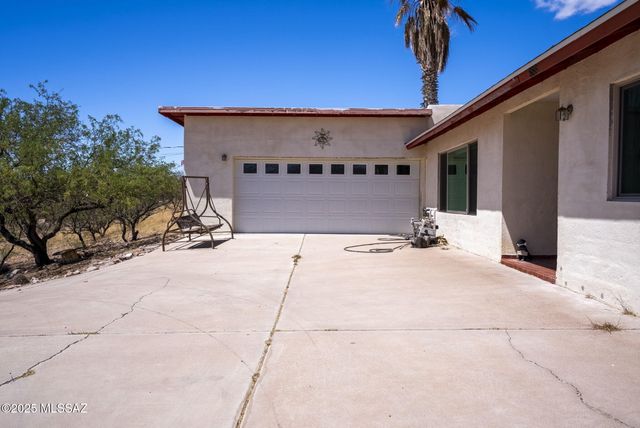 888 Cree Lane, Rio Rico, AZ 85648