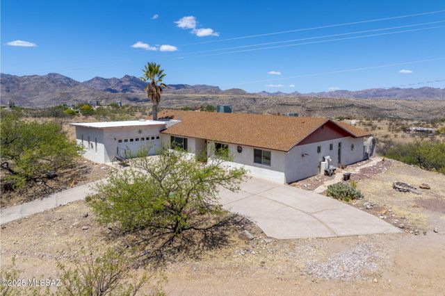 888 Cree Lane, Rio Rico, AZ 85648