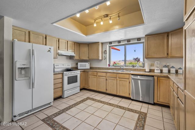 888 Cree Lane, Rio Rico, AZ 85648