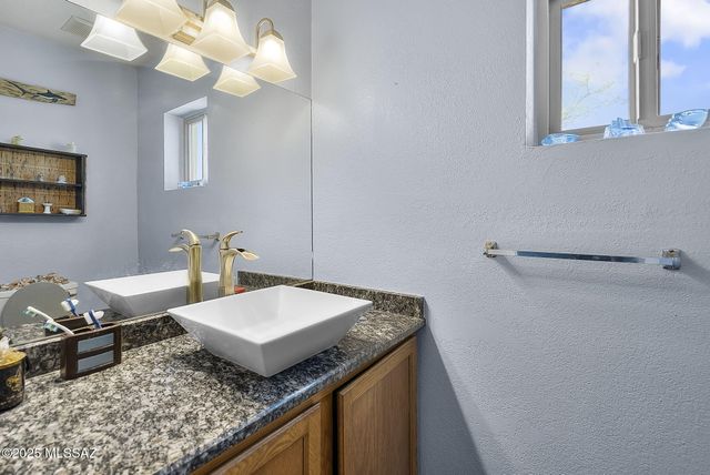 888 Cree Lane, Rio Rico, AZ 85648