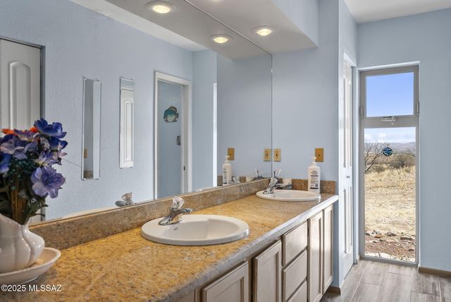 888 Cree Lane, Rio Rico, AZ 85648